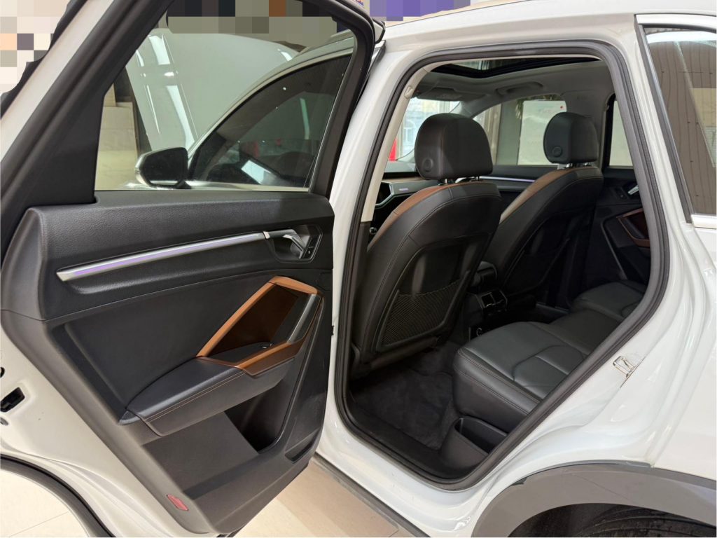 Audi Q3 2022 модельного года, версия 35TFSI «Stylish & Elegant» - AUTO STAR