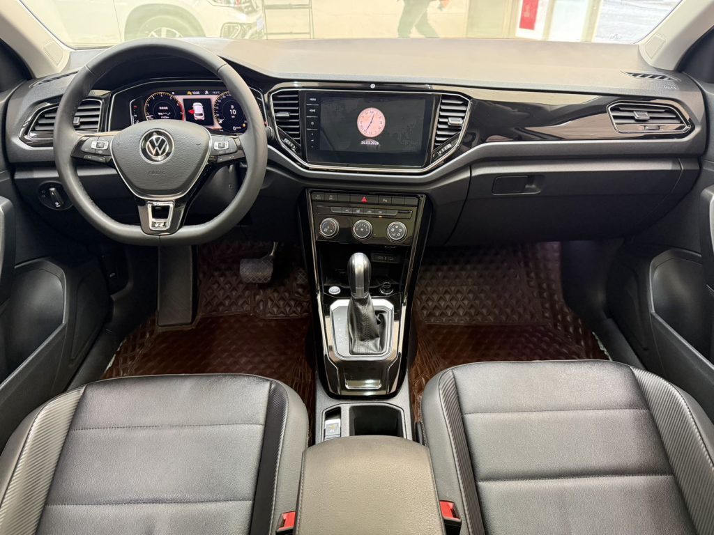 Volkswagen T-Roc 2022 модельный год 280TSI DSG 2WD Comfort Plus - AUTO STAR