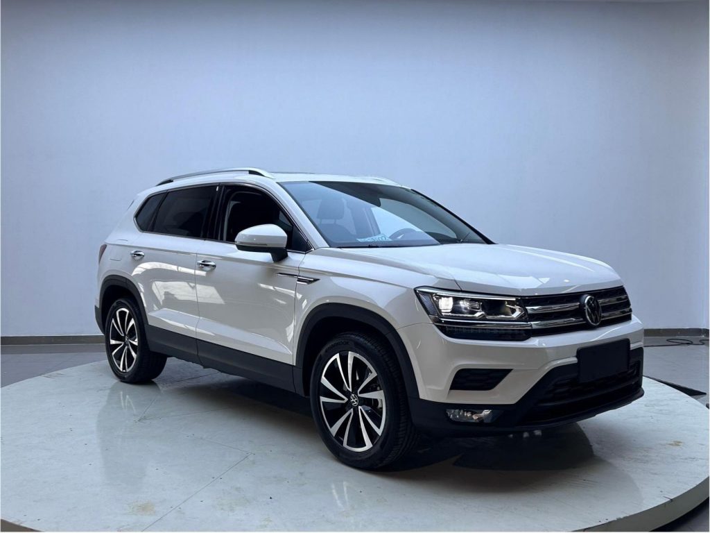 Volkswagen THAUR, 2022 г. выпуска, 280TSI, передний привод, версия «Люкс» - AUTO STAR