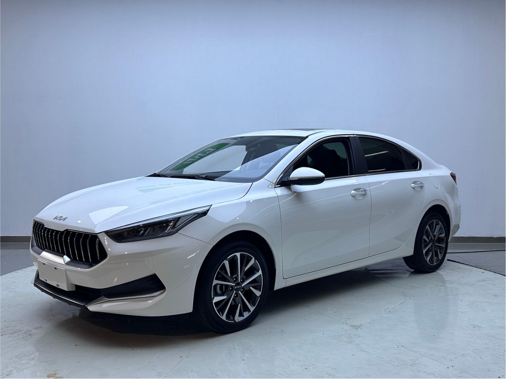 Kia K3 2021 модельный год  обновленная версия  1,5 л CVT Fashion