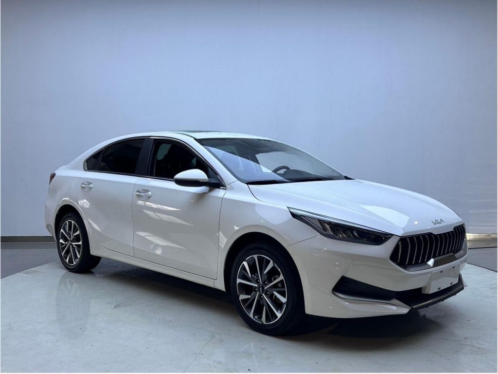 Kia K3 2021 модельный год обновленная версия 1,5 л CVT Fashion - AUTO STAR