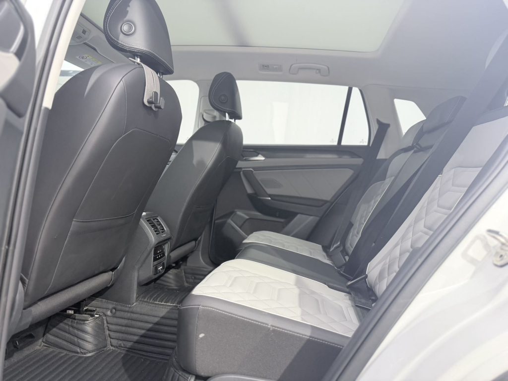 TARRON 2023 года, 280TSI, передний привод, версия «Luxury PLUS Advanced» - AUTO STAR