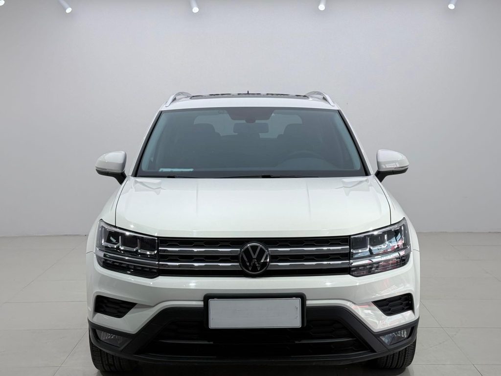 THARU 2022 года, 280TSI, передний привод, версия «Люкс» - AUTO STAR