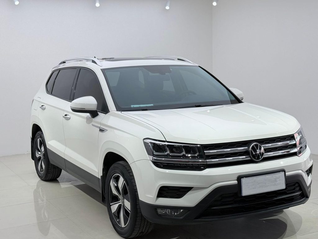 THARU 2022 года, 280TSI, передний привод, версия «Люкс» - AUTO STAR