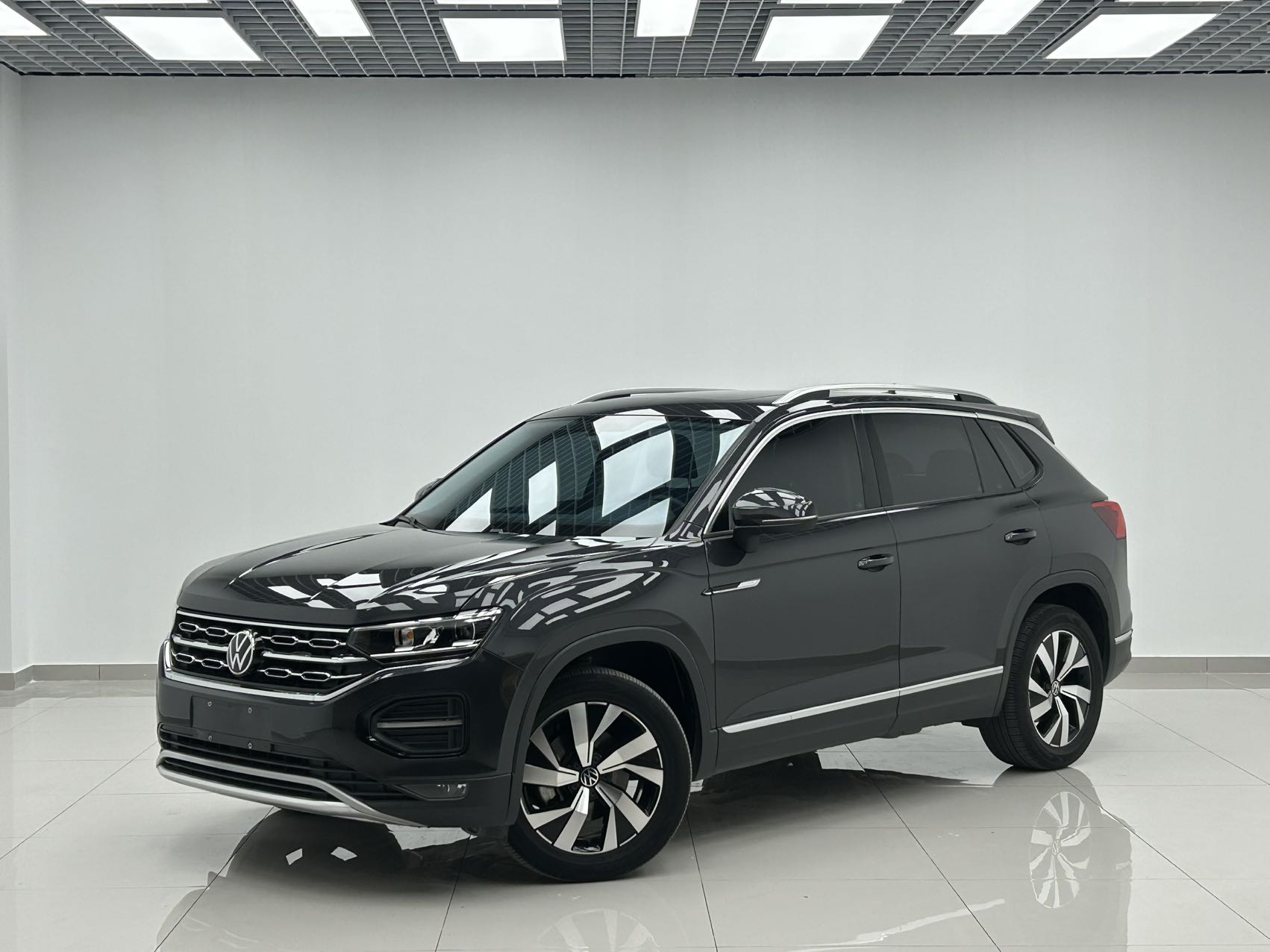 Volkswagen TAYRON,  2022 модельный год, 280TSI, передний привод, версия «Luxury Smart Connect»