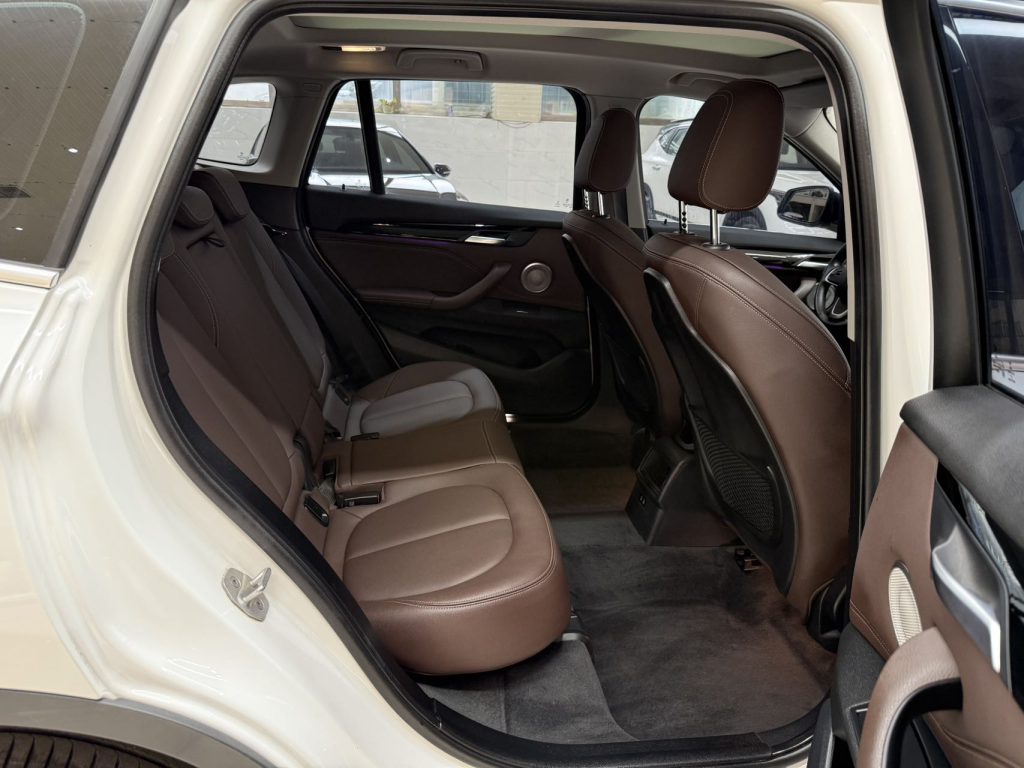 BMW X1 2022 модельного года sDrive20Li Комплектация «Style» - AUTO STAR