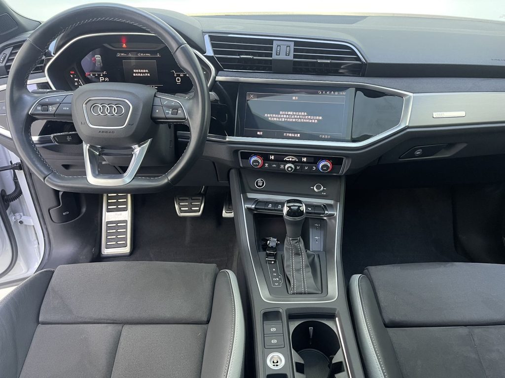 Audi Q3 2022 модельного года 35 TFSI версия «Sporty» - AUTO STAR