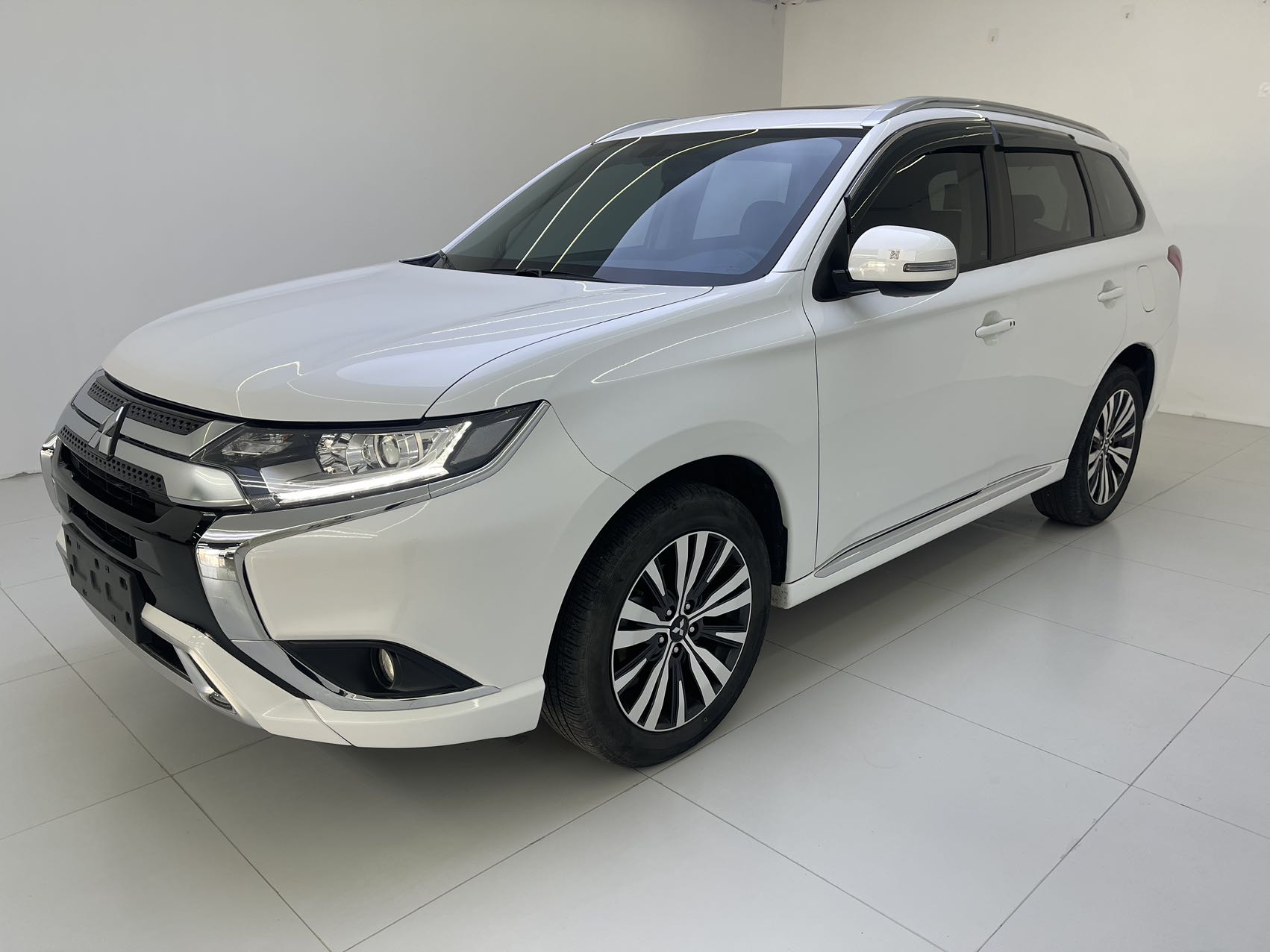 Mitsubishi Outlander,  2021 г. выпуска, 2,0 л, передний привод, версия «Changxiang», 5-местный