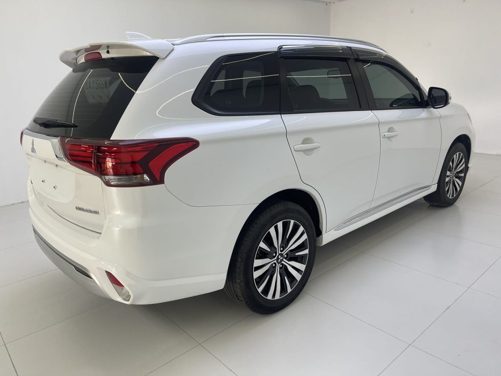 Mitsubishi Outlander, 2021 г. выпуска, 2,0 л, передний привод, версия «Changxiang», 5-местный - AUTO STAR