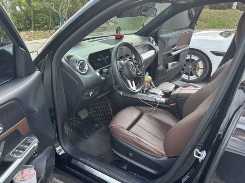 Mercedes-Benz GLB, 2022 г., обновленная версия, GLB 180 Style - AUTO STAR