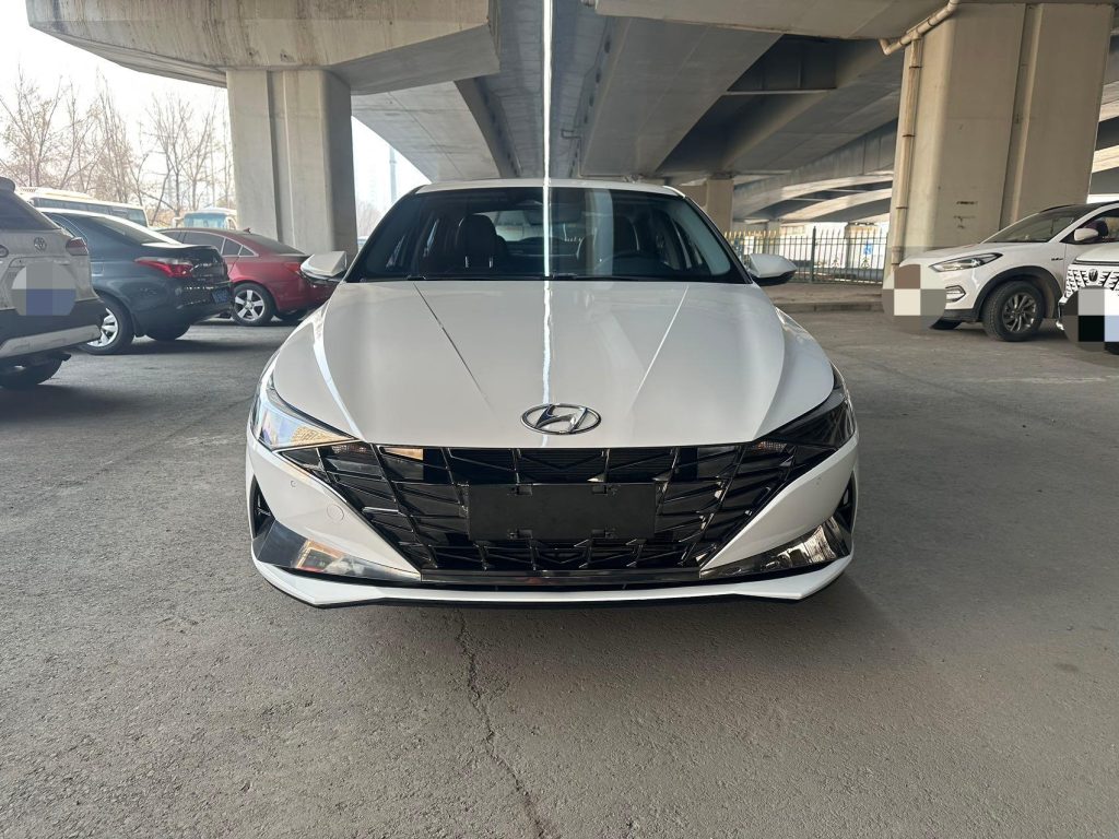Hyundai Elantra, 2022 модельный год, 1,5 л, CVT, версия LUX - AUTO STAR
