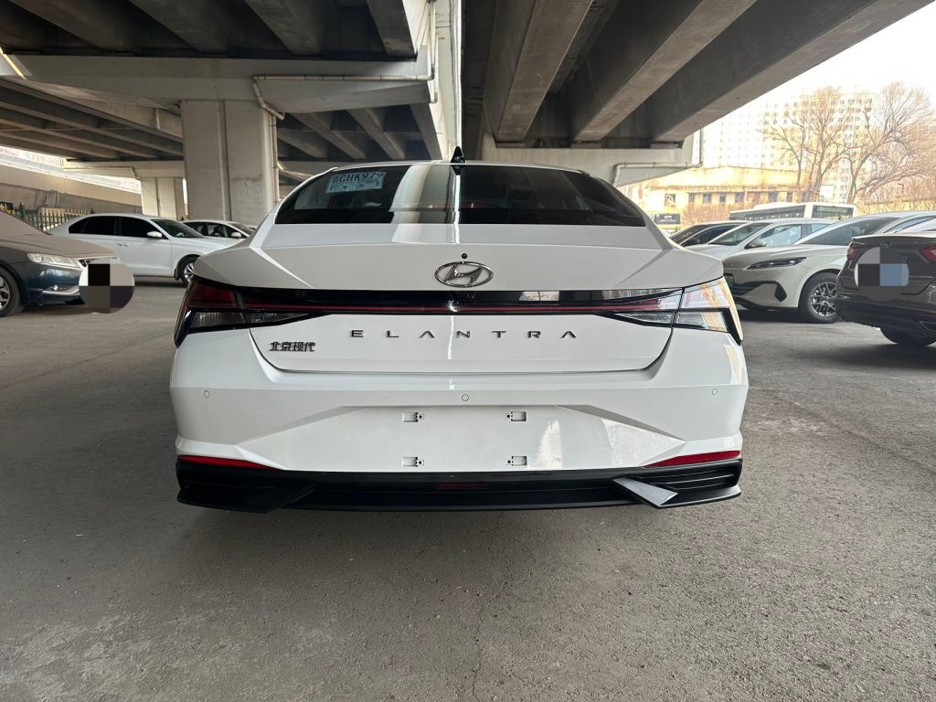 Hyundai Elantra, 2022 модельный год, 1,5 л, CVT, версия LUX - AUTO STAR