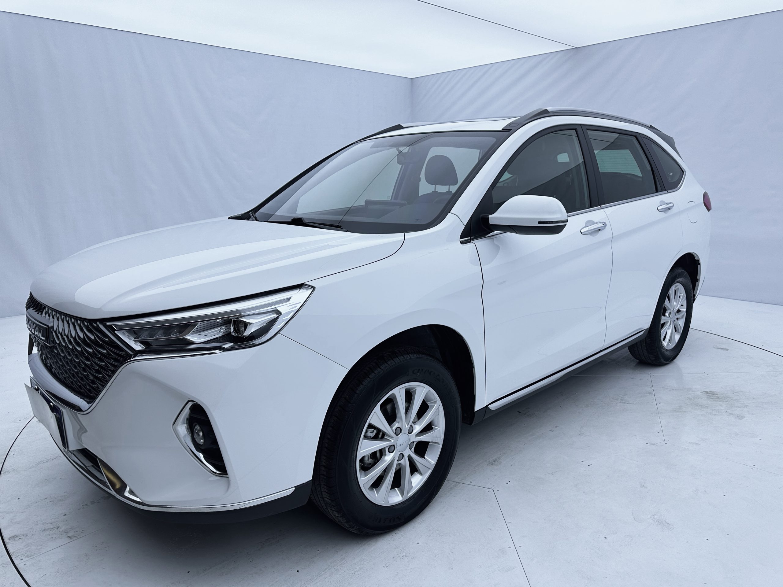 Haval M6   2021 модельного года PLUS 1.5T DCT, версия «Luxury Smart Connect»