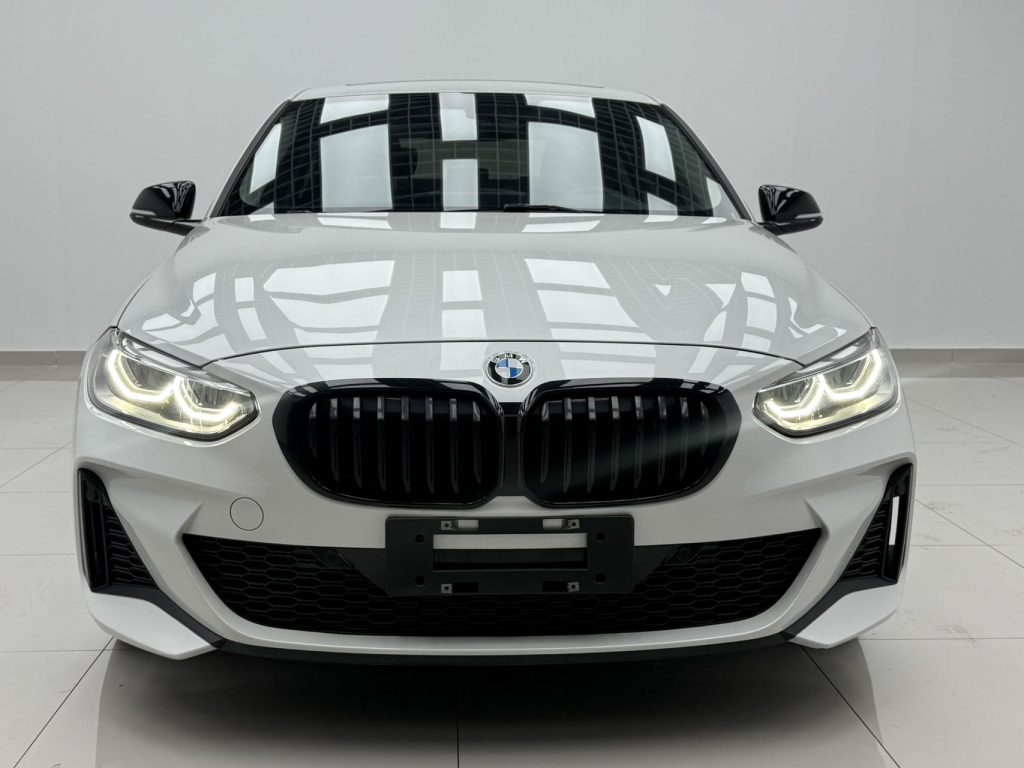 BMW 1 серии 2022 года, белый, 120i M Sport Night Edition - AUTO STAR