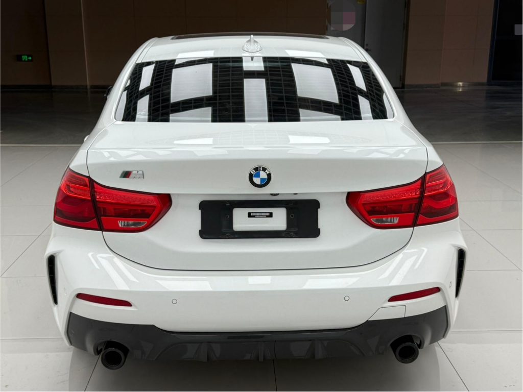 BMW 1 серии 2022 года, белый, 120i M Sport Night Edition - AUTO STAR