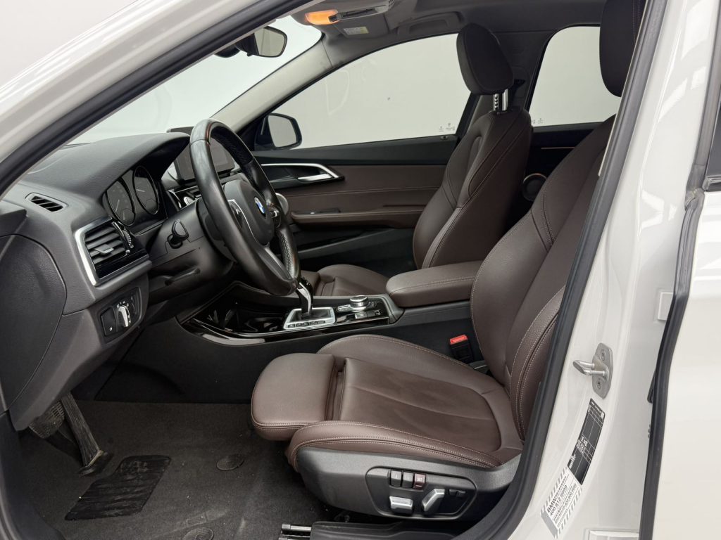 BMW 1 серии 2022 года, белый, 120i M Sport Night Edition - AUTO STAR