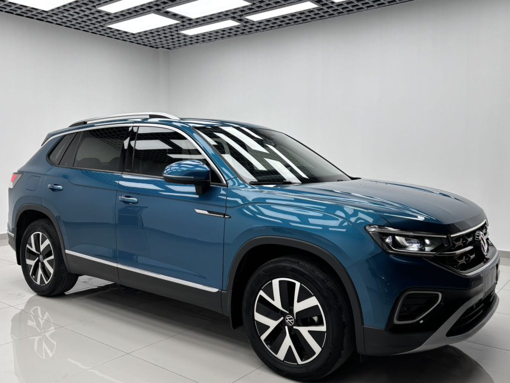 TAYRON 2023 года, 280TSI, передний привод, версия «Luxury PLUS Advanced» - AUTO STAR