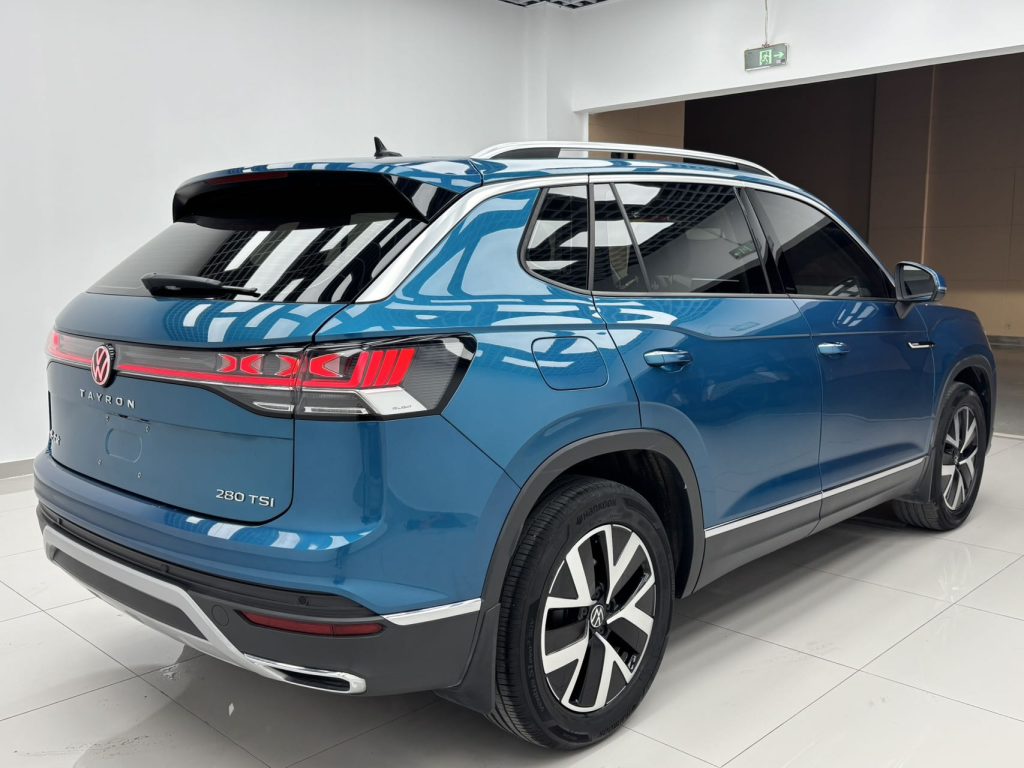 TAYRON 2023 года, 280TSI, передний привод, версия «Luxury PLUS Advanced» - AUTO STAR