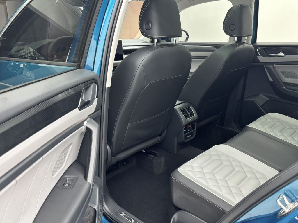 TAYRON 2023 года, 280TSI, передний привод, версия «Luxury PLUS Advanced» - AUTO STAR