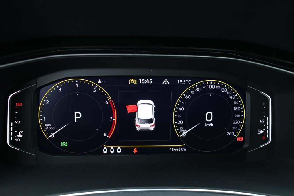 T-Roc 2022 года, 280TSI, DSG, передний привод, версия «Comfort PLUS» - AUTO STAR