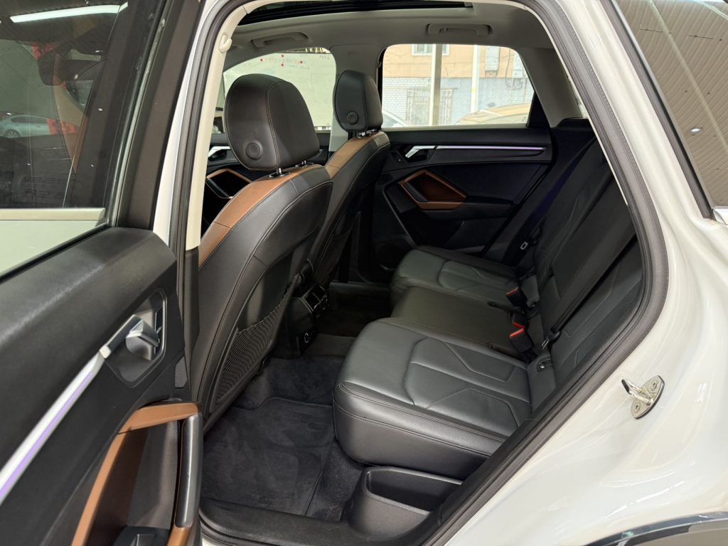 Audi Q3 2022 модельного года, версия 35TFSI «Stylish & Elegant» - AUTO STAR