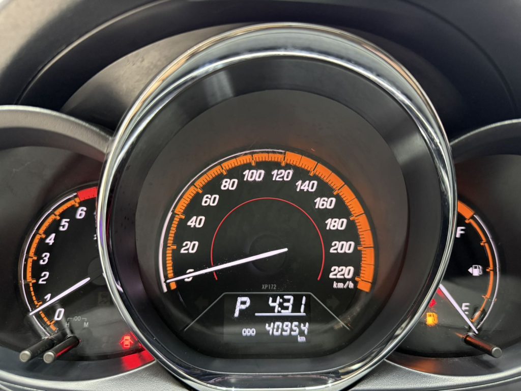 Toyota YARiS L 2022 модельного года YARiS X 1.5L CVT Luxury PLUS - AUTO STAR