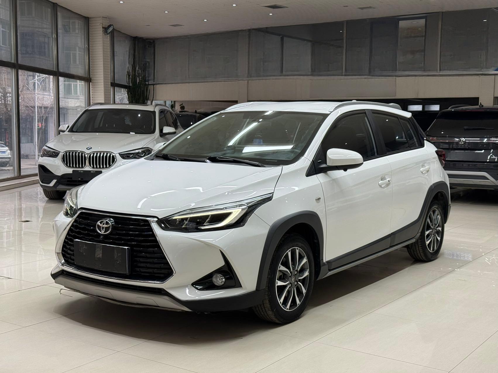 Toyota YARiS L 2022 модельного года  YARiS X 1.5L CVT Luxury PLUS