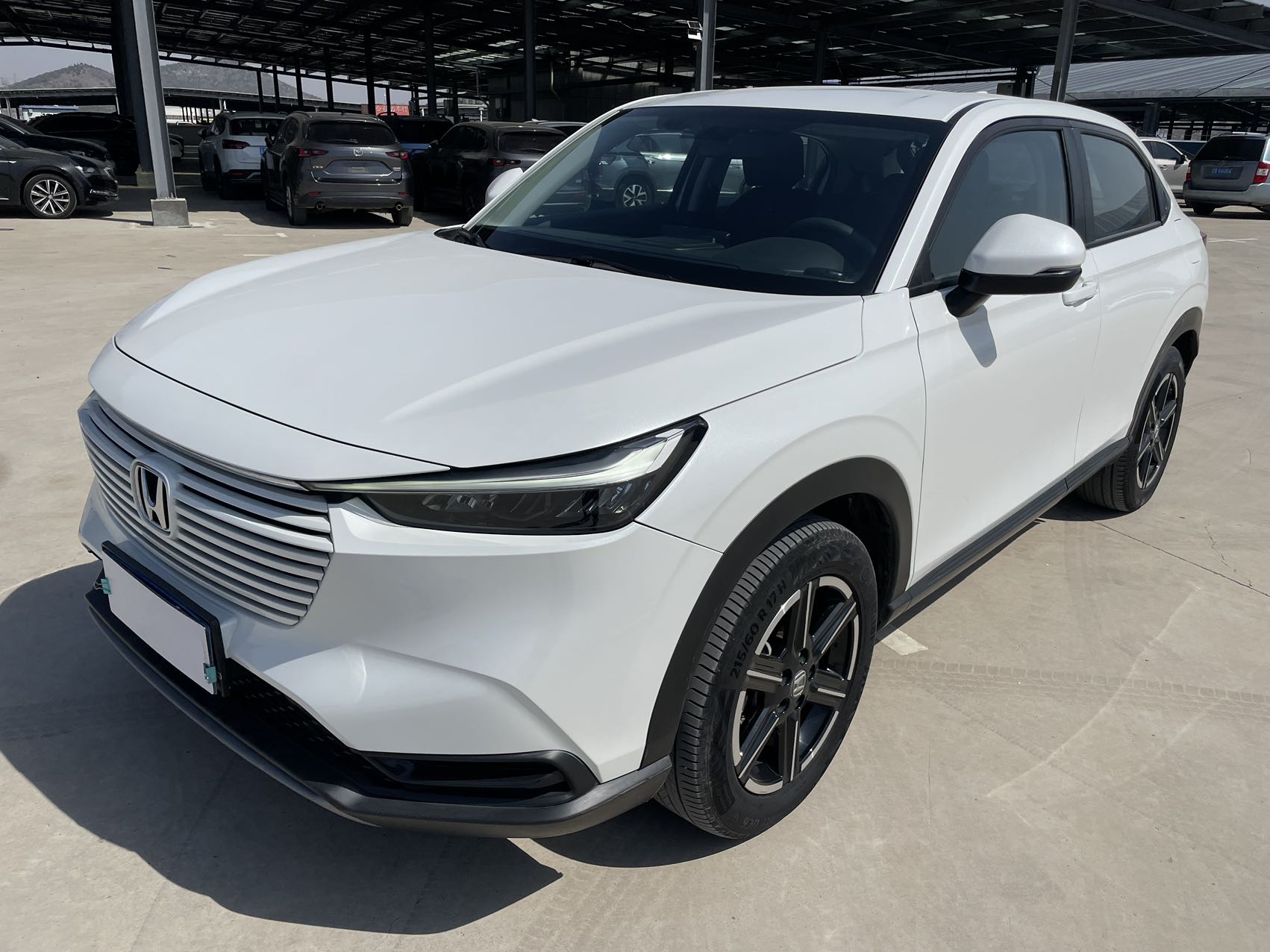 Honda Vezel,  2023 г. выпуска, 1,5 л, CVT, версия Elite