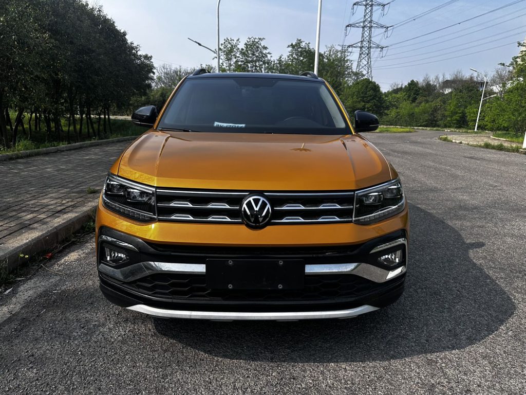 Volkswagen T-CROSS, цвет «Энергичный золотой», 2022 модельный год, 280TSI DSG, версия «Люкс» - AUTO STAR