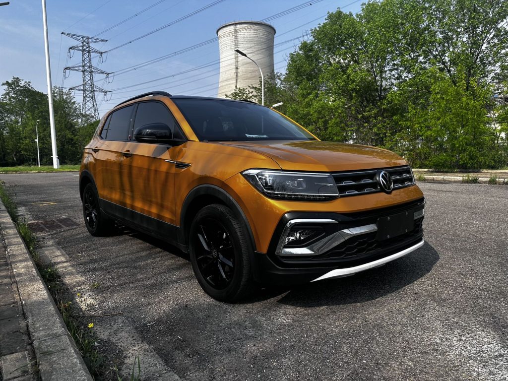 Volkswagen T-CROSS, цвет «Энергичный золотой», 2022 модельный год, 280TSI DSG, версия «Люкс» - AUTO STAR
