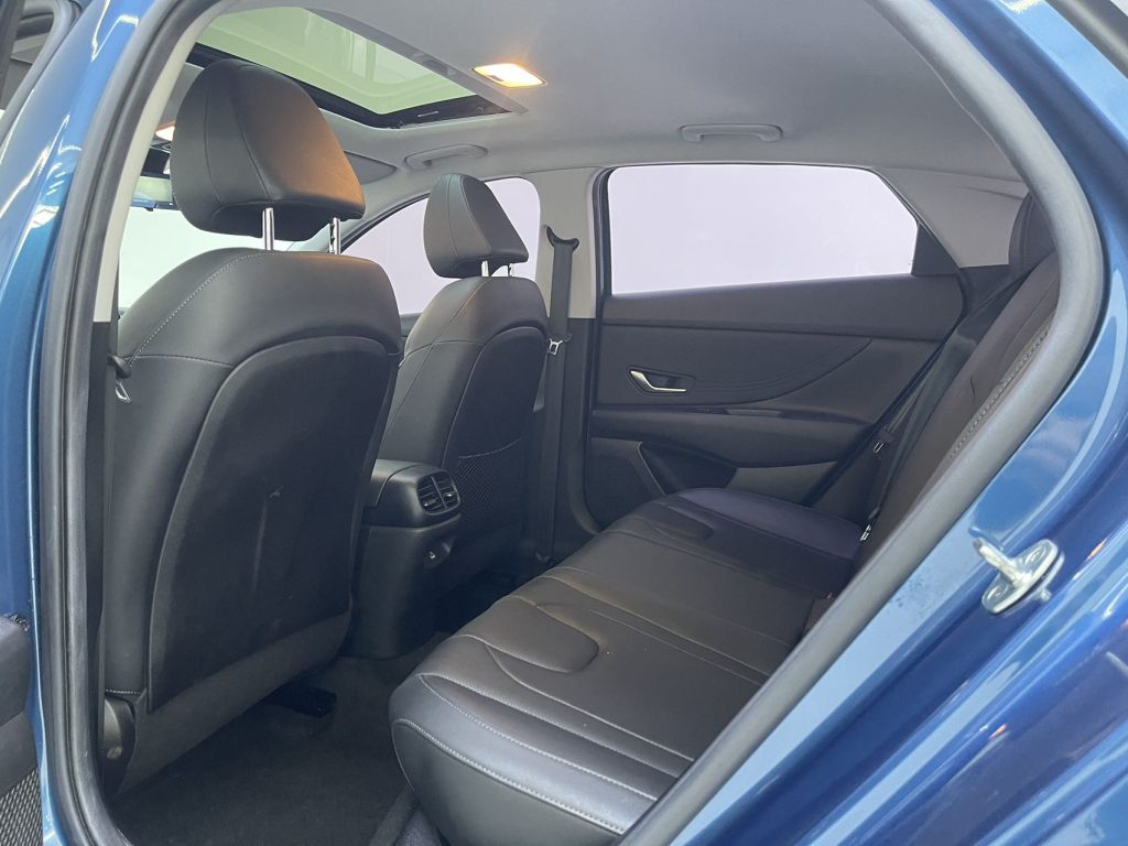 Hyundai Elantra, 2022 модельный год, 1,5 л, CVT, версия LUX - AUTO STAR