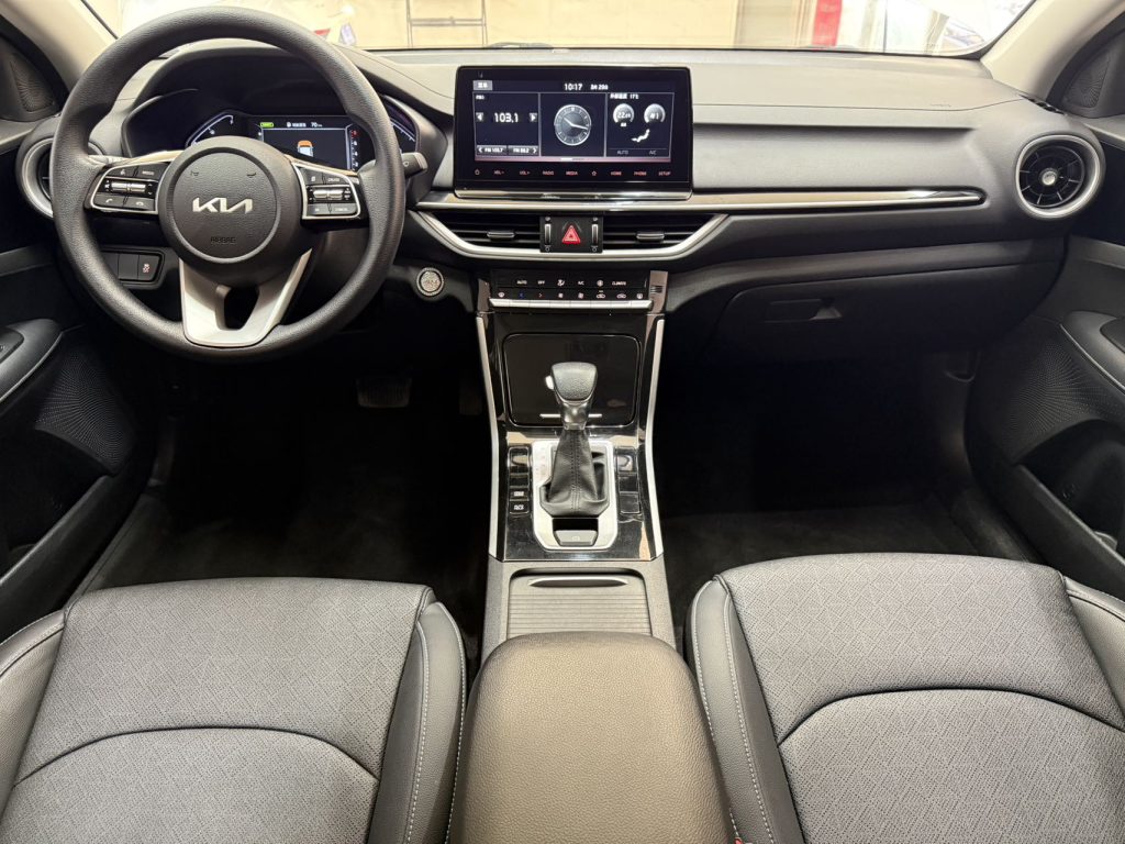 Kia K3, 2021 модельный год, обновленная версия, 1,5 л, CVT, версия «Fashion» - AUTO STAR