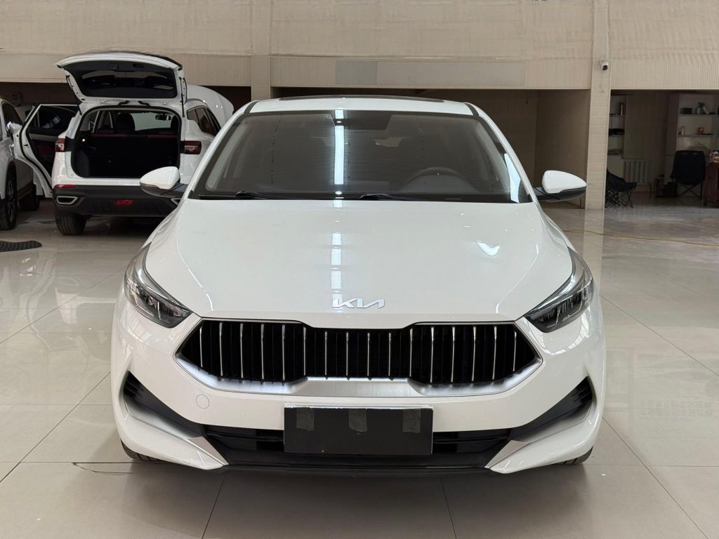 Kia K3, 2021 модельный год, обновленная версия, 1,5 л, CVT, версия «Fashion» - AUTO STAR