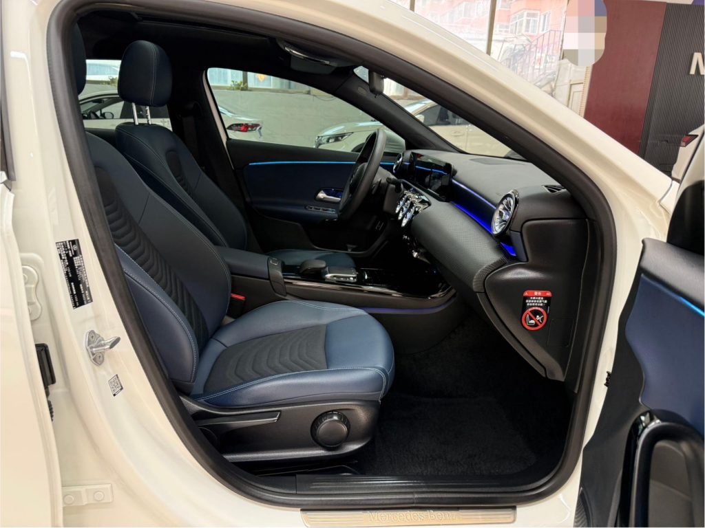 Mercedes-Benz A-класс, 2022 модельный год, A180L - AUTO STAR