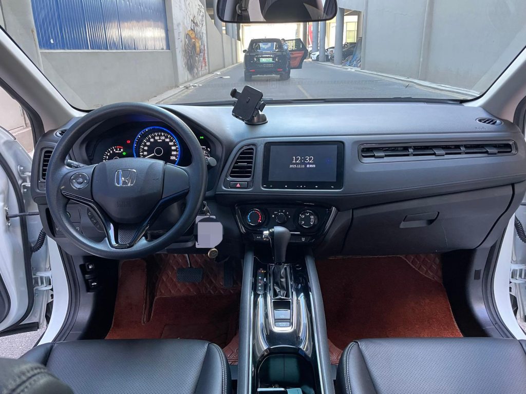 Honda Vezel, 2022 г. выпуска, 1,5 л, CVT, версия Elite Smart Enjoy - AUTO STAR