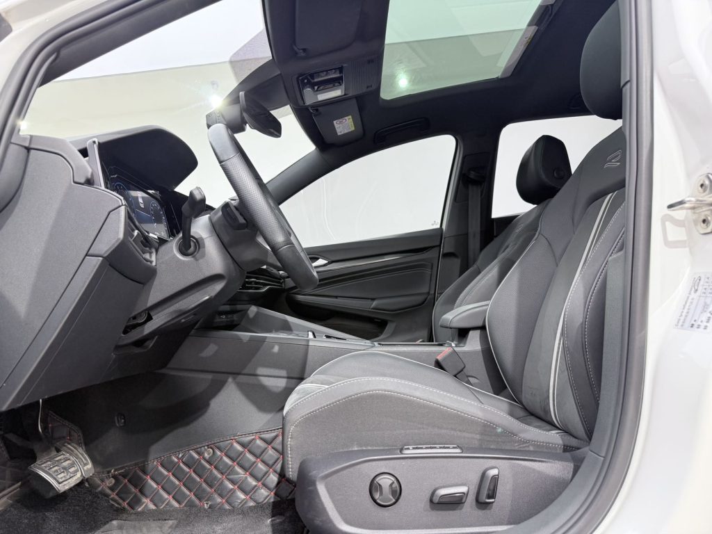 Golf 2021 года, 280TSI DSG R-Line - AUTO STAR