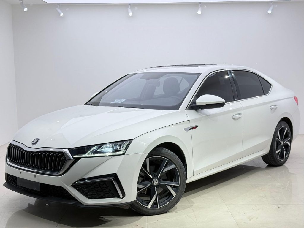 Skoda Octavia PRO 2021 года, TSI280 Premium - AUTO STAR