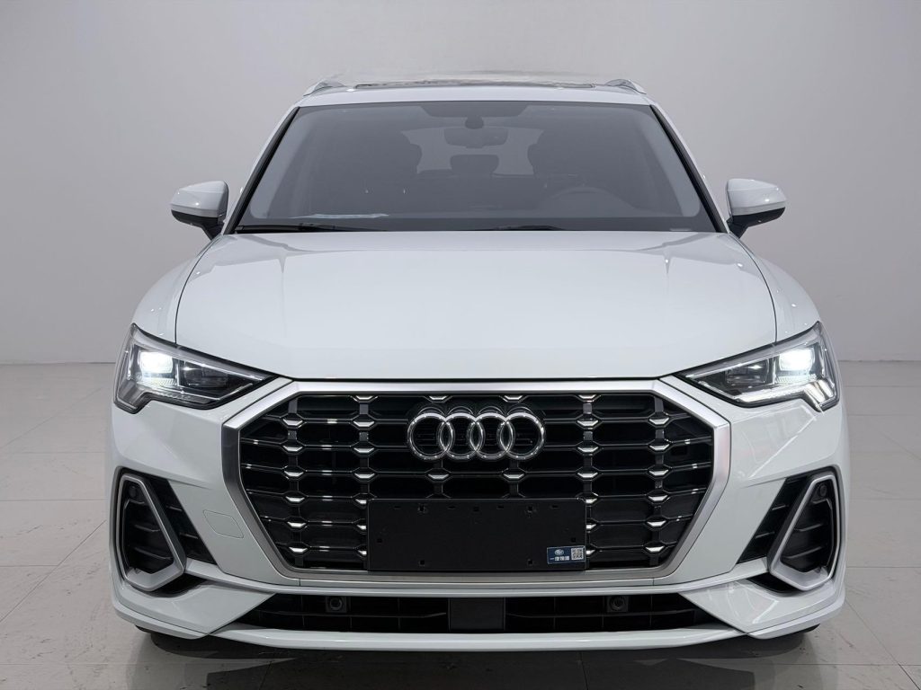 Audi Q3 2021 года, версия 35 Sport - AUTO STAR