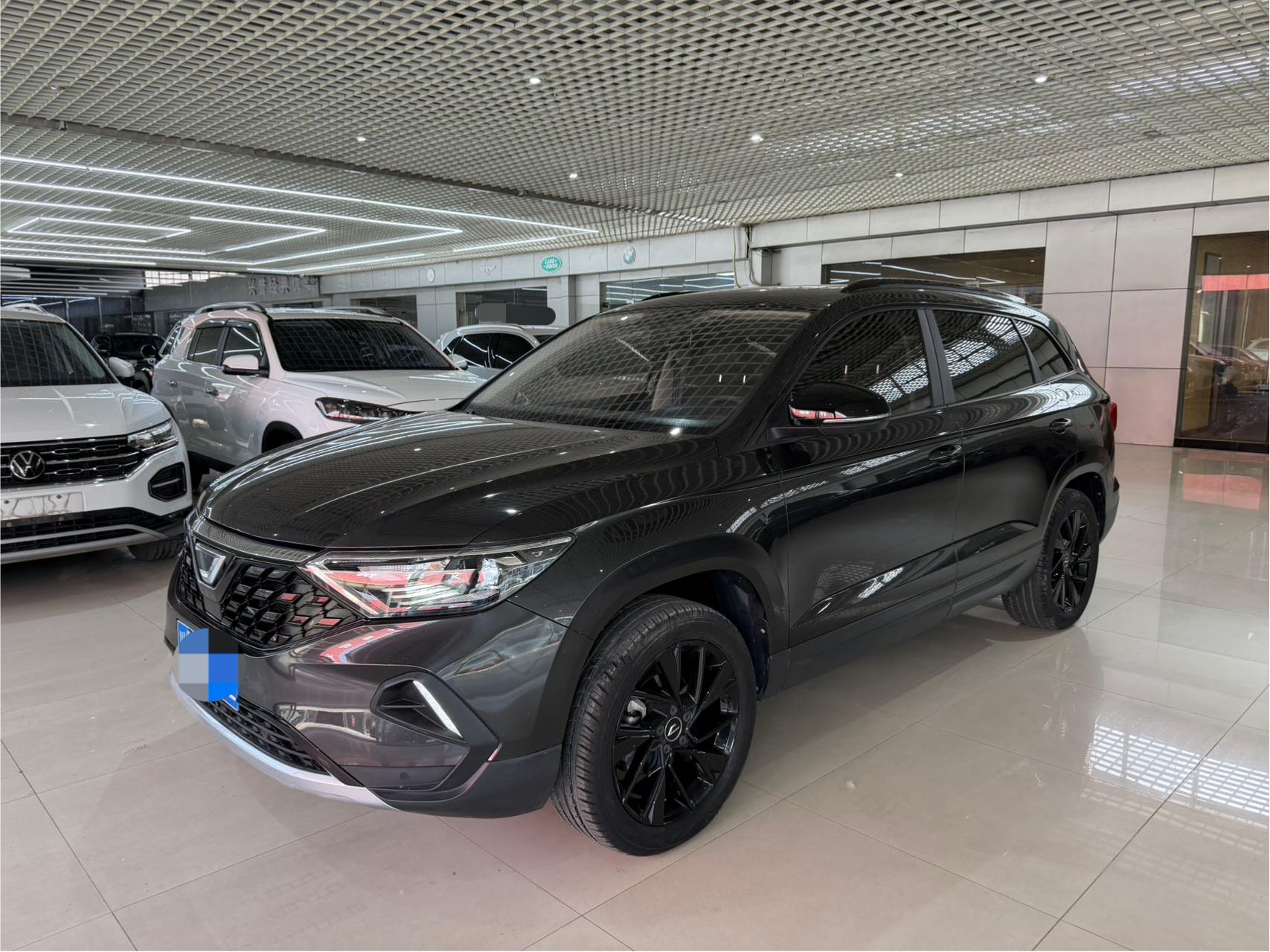 Jetta VS7  2022 г.  Версия «Black Edge»  1.4T  Автомат «Yuexiang Edition Pro»