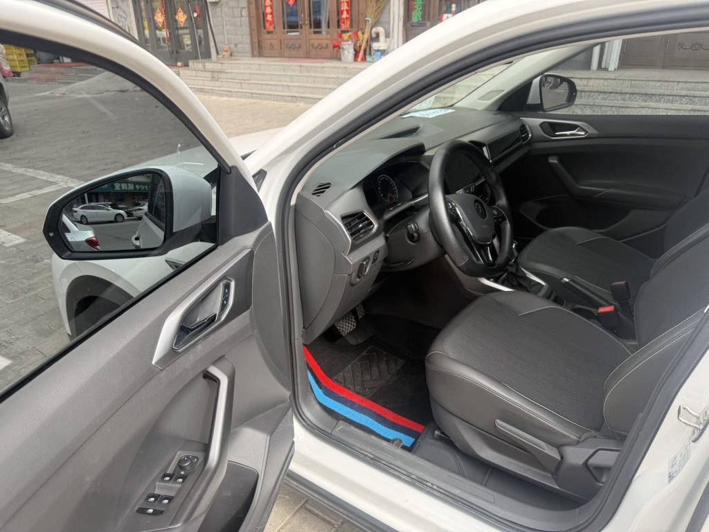 Volkswagen TCROSS 2021 года, 1,5 л, автоматическая коробка передач, версия «Комфорт» - AUTO STAR