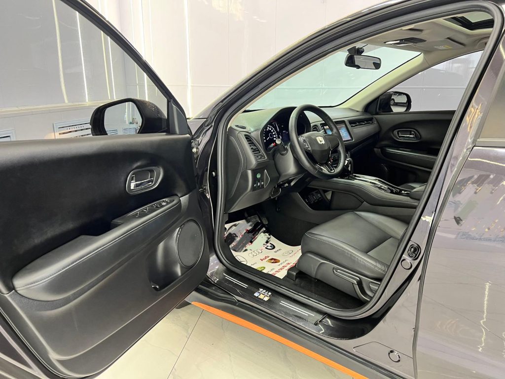 Honda Vezel 2022 года, 1,5 л, CVT, версия «Phantom Night Pioneer» - AUTO STAR