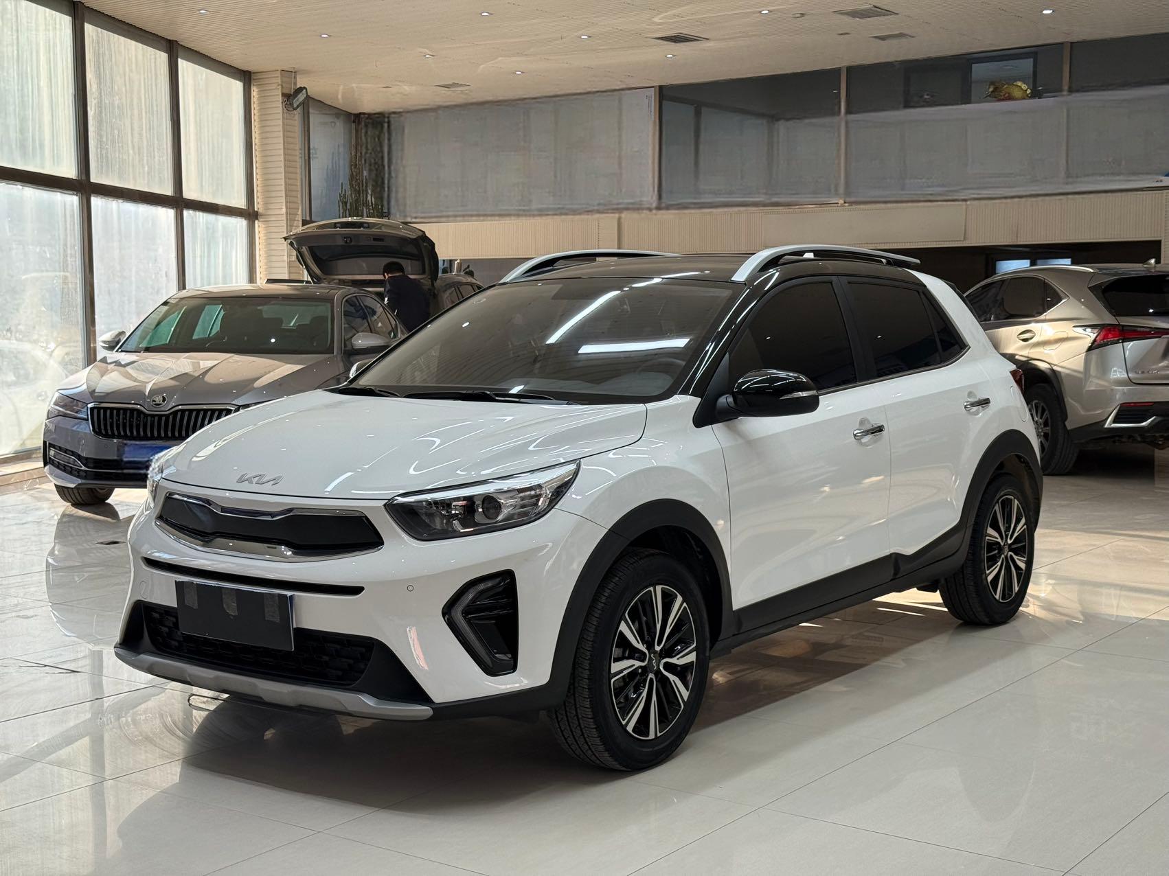 Kia KX1,  2021 г. выпуска, 1,4 л, CVT, версия с люком «Fun View»