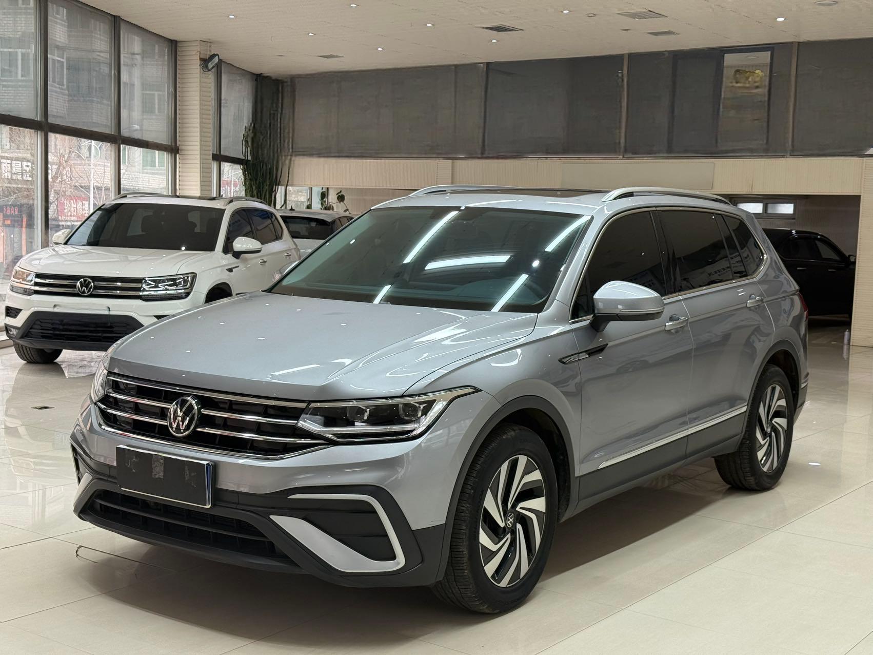 Volkswagen Tiguan L, 2023 модельный год, 280TSL, АКПП, передний привод, ограниченная серия «Chaochuang»