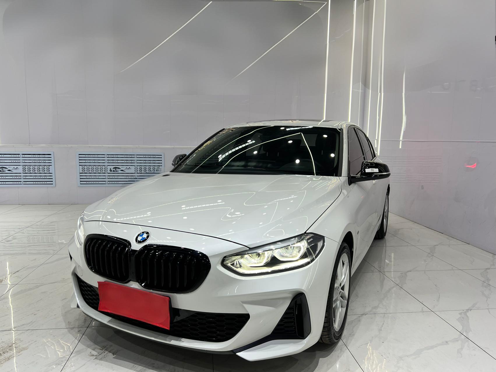BMW 1 серии 2023 года, 120i M Sport Night Edition