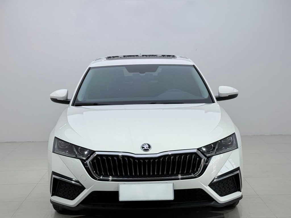 Skoda Octavia PRO 2021 года,TSI280, версия «Престиж» - AUTO STAR