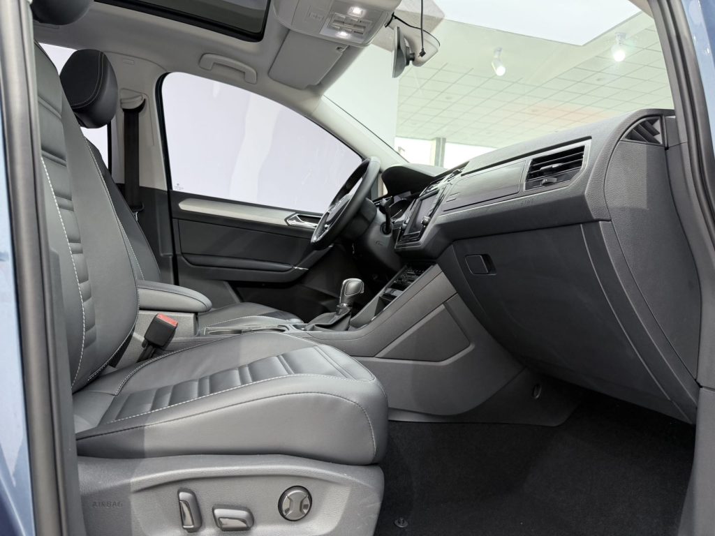 2021 модельный год, Volkswagen Touran L, 280TSI DSG, версия «Tuo Jie», 7-местный - AUTO STAR