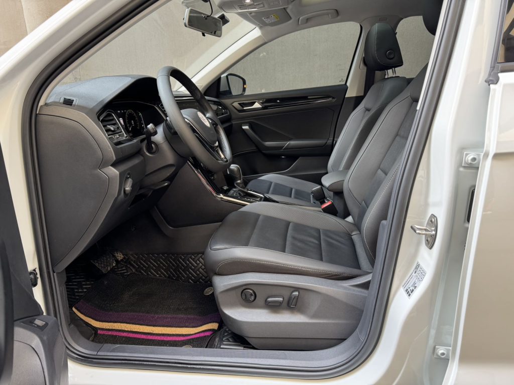 Volkswagen T-Roc 2022 года, 280TSI Comfort PLUS - AUTO STAR