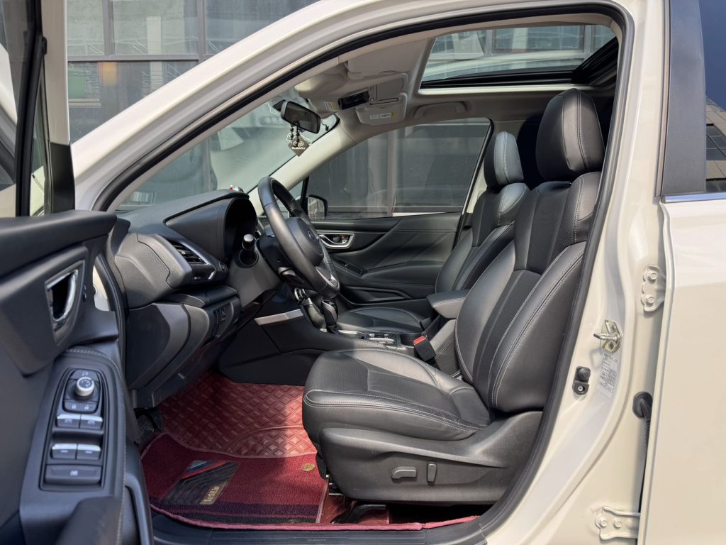 Subaru Forester, 2.0, полный привод, версия «Luxury» с системой EyeSight - AUTO STAR