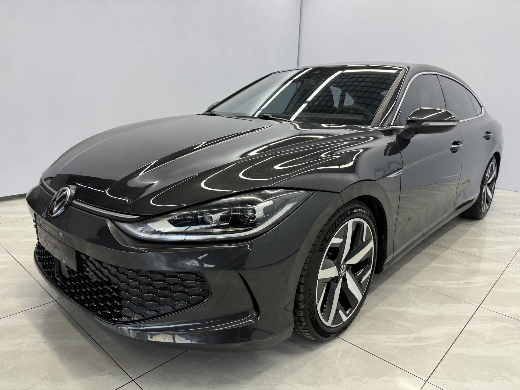 Volkswagen LAMANDO L  2022 модельный год, L 280TSI, версия «Cool & Spicy»