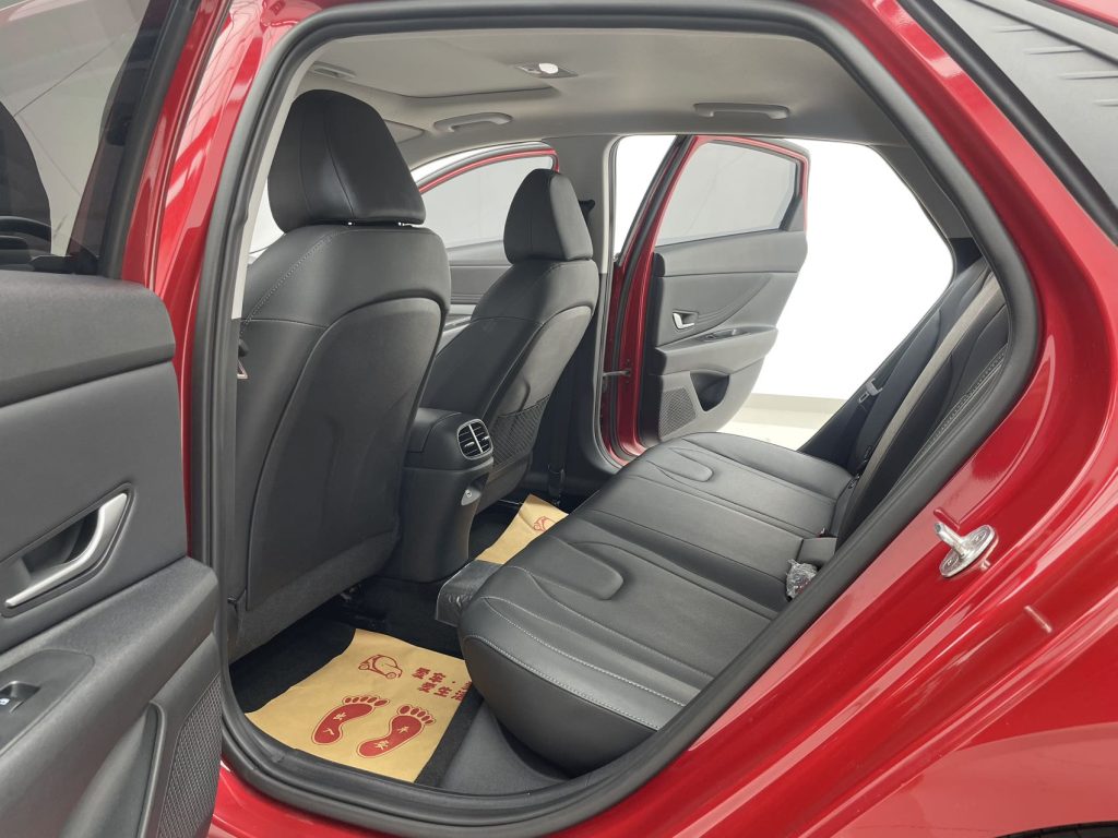 Hyundai Elantra, 2022 модельный год, 1,5 л, CVT, версия LUX, стандарты выбросов - AUTO STAR